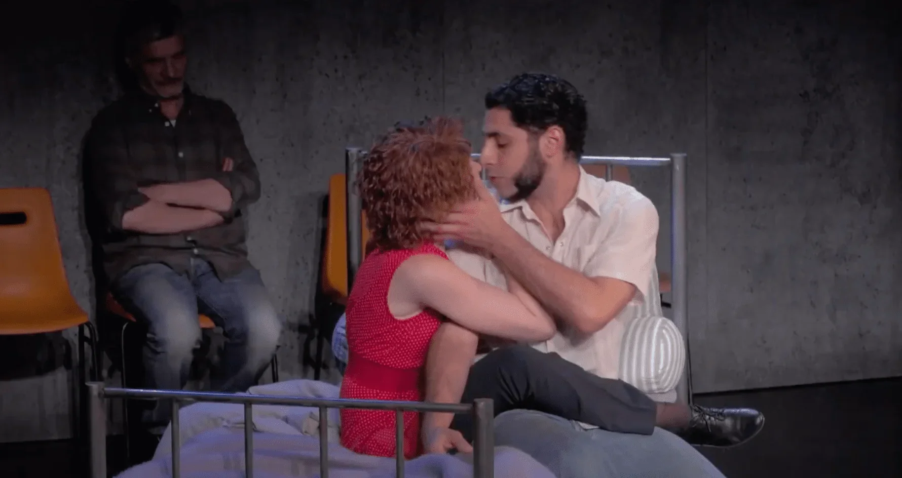 Intra Muros : une pièce de théâtre touchante sur la réinsertion des détenus