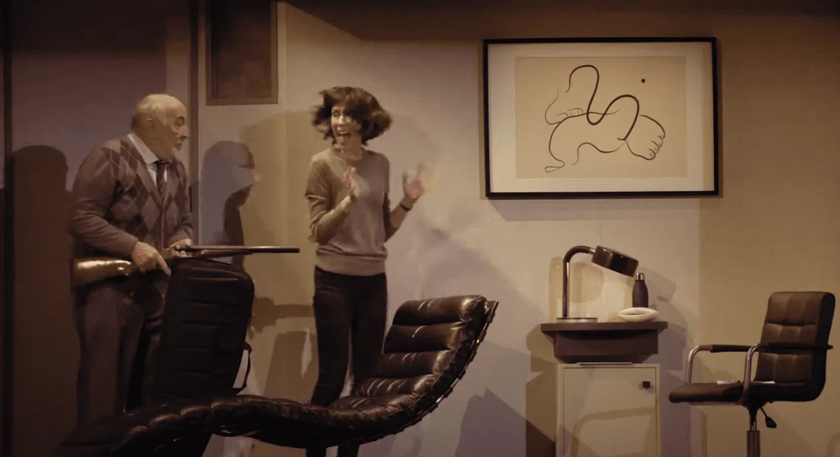 L'image met en avant un cabinet de psychothérapie moderne et accueillant.