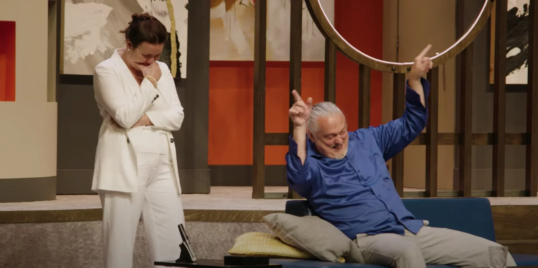 Sur cette photo prise lors d'une représentation de 'Le Dîner de Cons', on voit François Pignon, interprété par Laurent Paquin, en