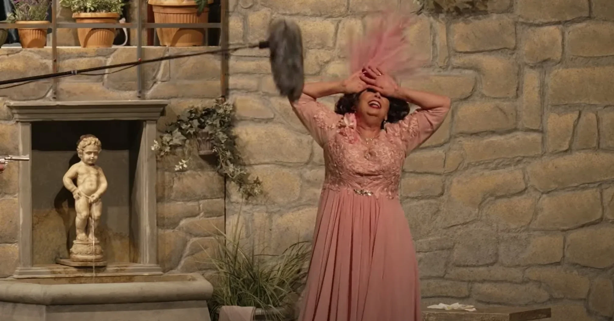 L'Actrice qui Fait Vibrer les Émotions : Instantané de Profondeur dans "Silence, on tourne!