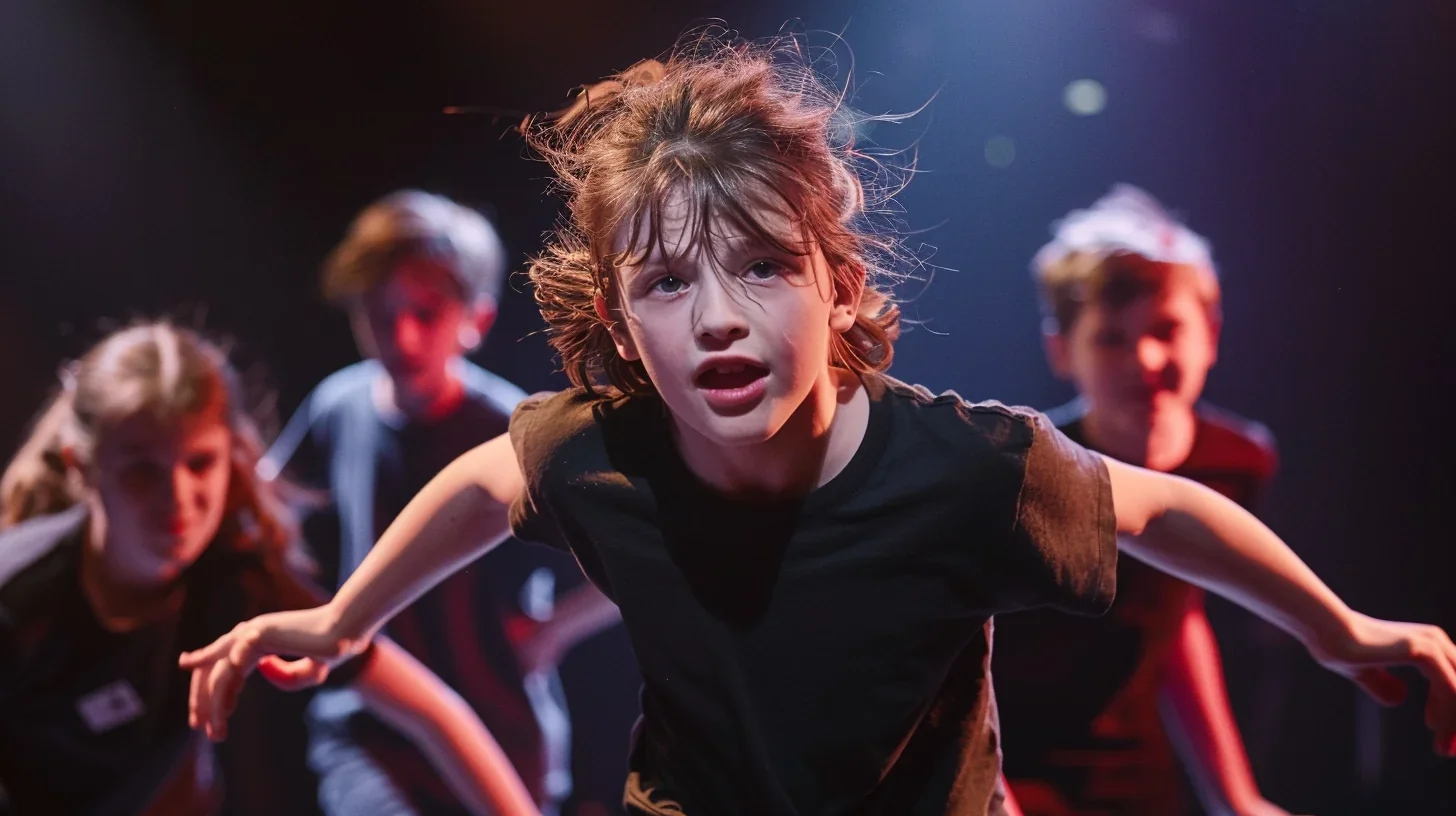 Lors des cours de théâtre, les apprenants se plongent dans l'apprentissage linguistique