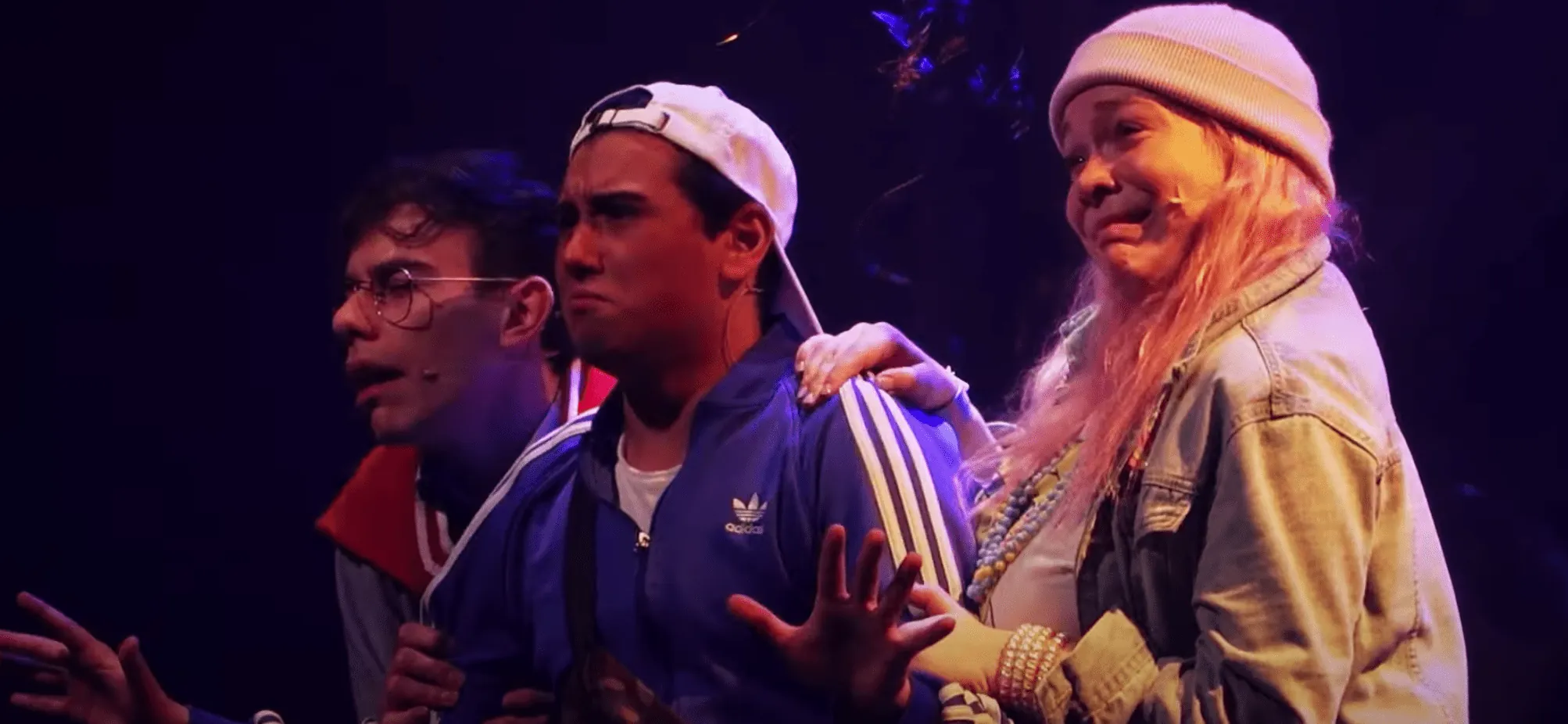 " Ado " : une pièce de théâtre touchante et réaliste sur l'adolescence à Paris