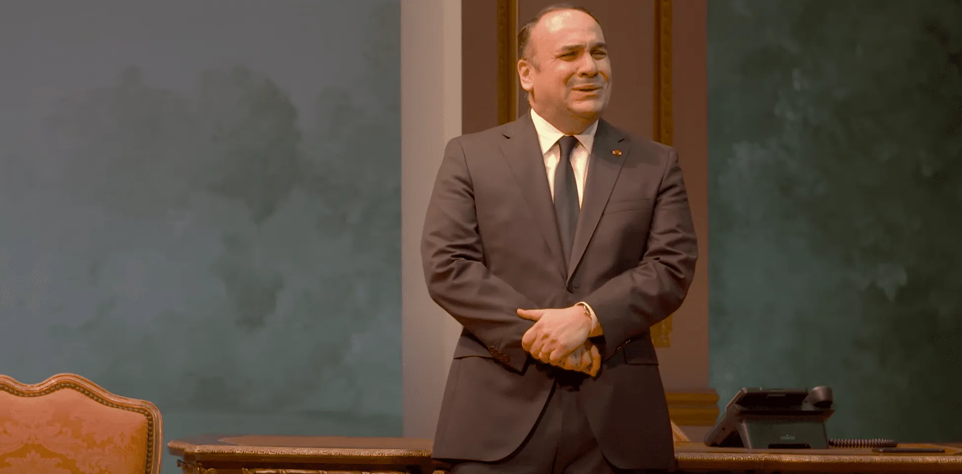 Pièce de théâtre « Par le bout du nez » de Matthieu DELAPORTE et Alexandre DE LA PATELLIERE : Une comédie surprenante sur le pouvoir